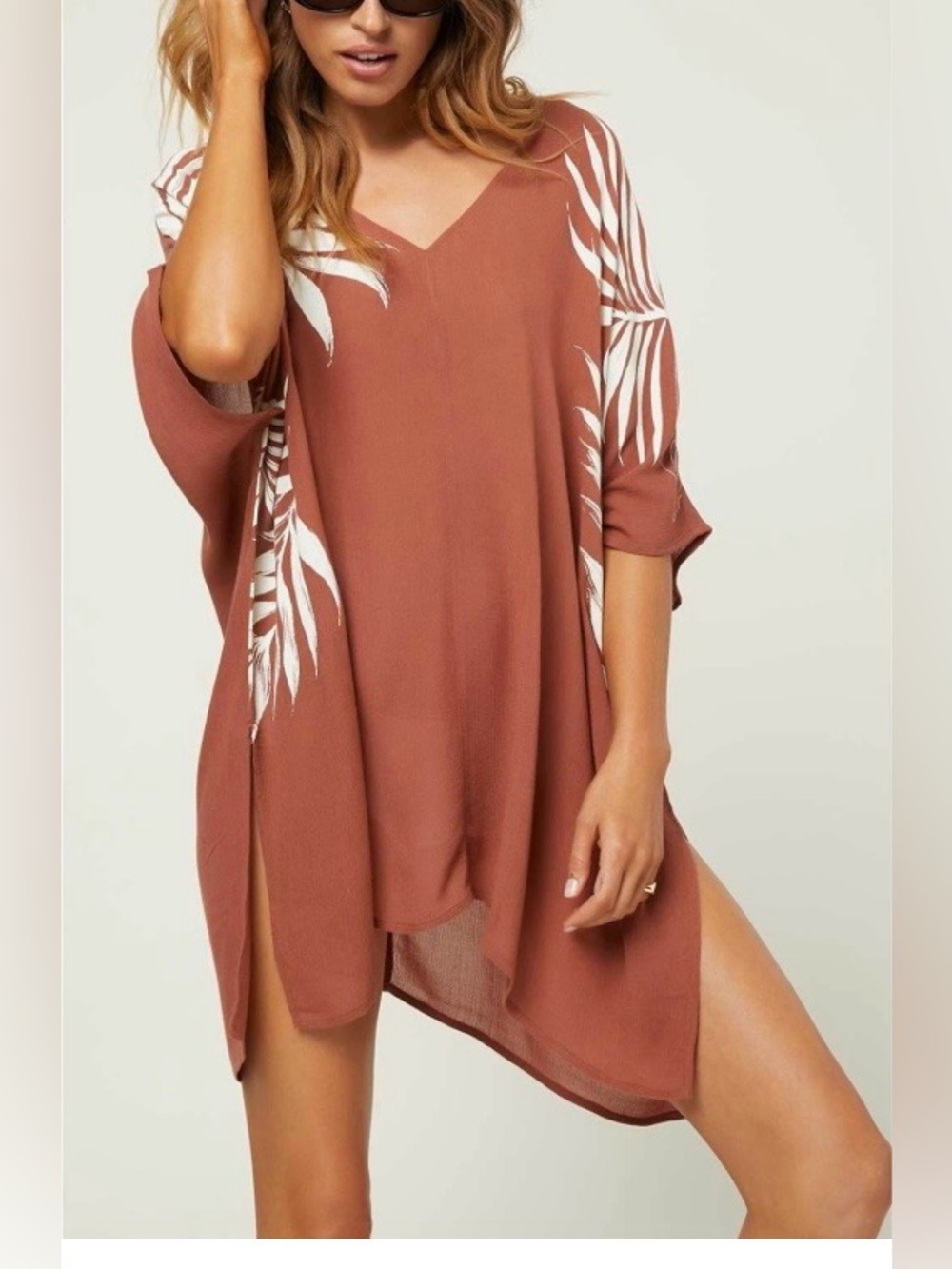 Women’s O'NEILL Women's Tessa Cover-Up. Size M/L. NWOT. Small holes